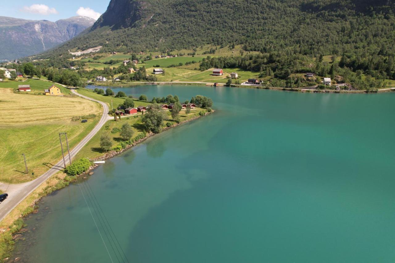 Loken Camping - Trivelig Og Idyllisk Ved Vannet Hotel Olden Exterior foto